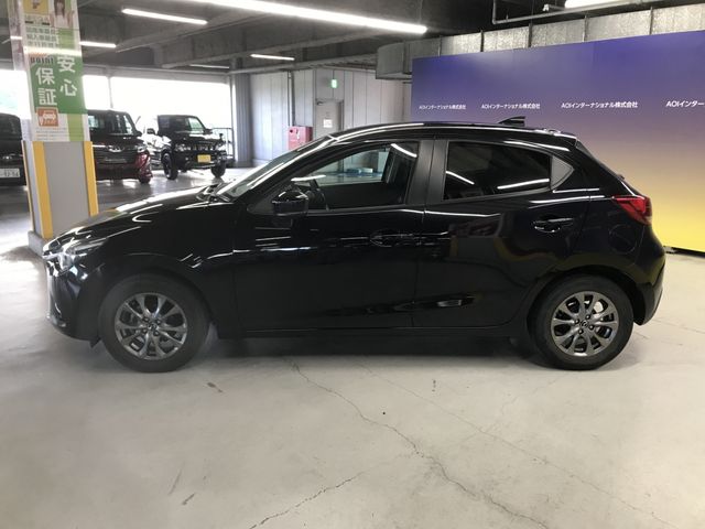 Mazda DEMIO 2017-09 21612-9