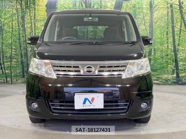 Nissan SERENA 2010-01 367796-14