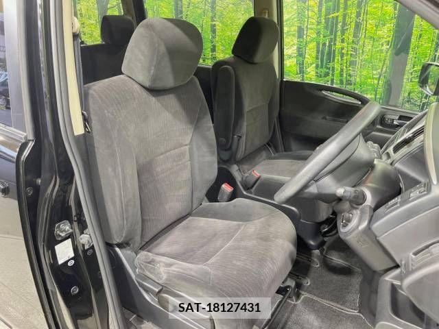 Nissan SERENA 2010-01 367796-10