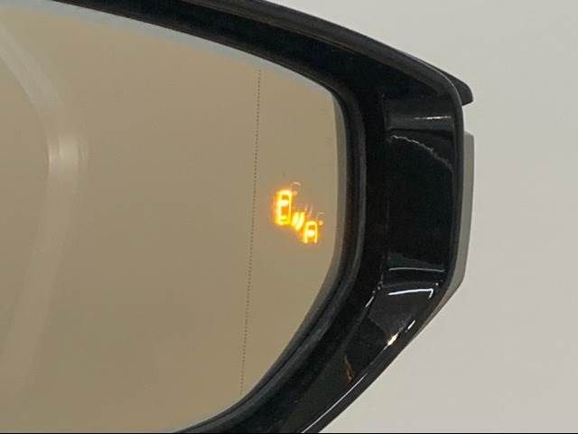 Lexus UX 2019-02 10200-10