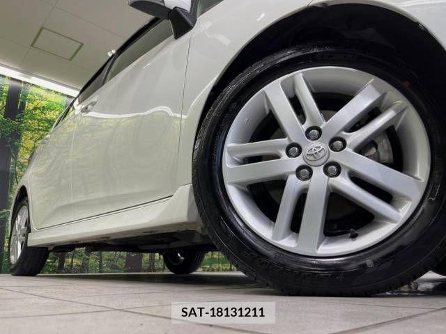 Toyota RACTIS 2011-10 382615-13