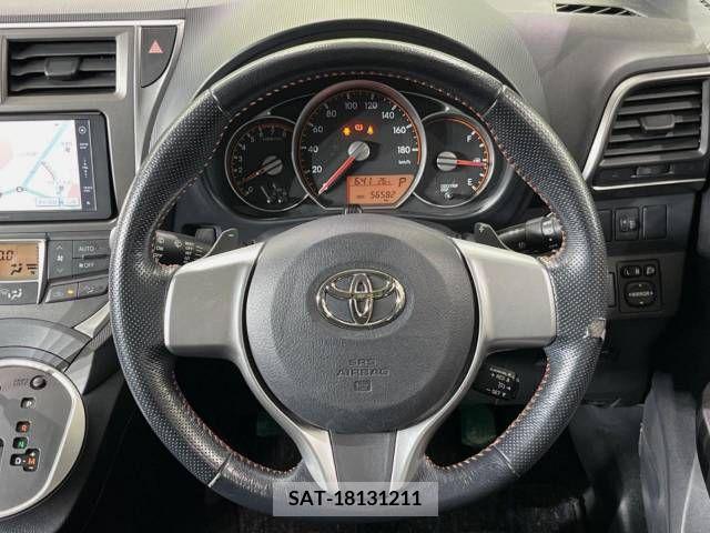 Toyota RACTIS 2011-10 382615-11
