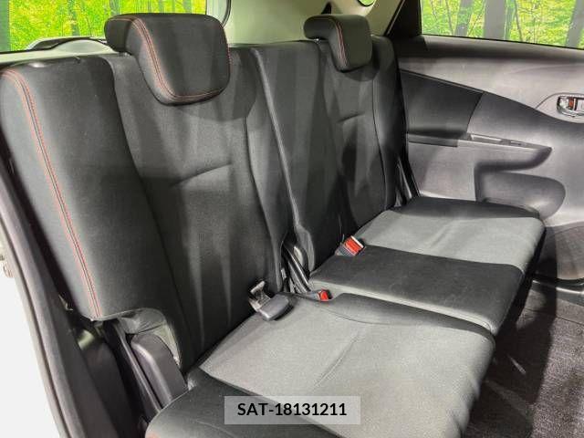 Toyota RACTIS 2011-10 382615-9