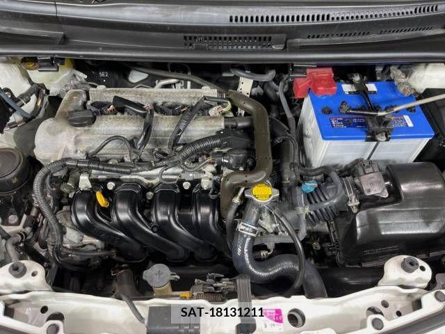 Toyota RACTIS 2011-10 382615-18