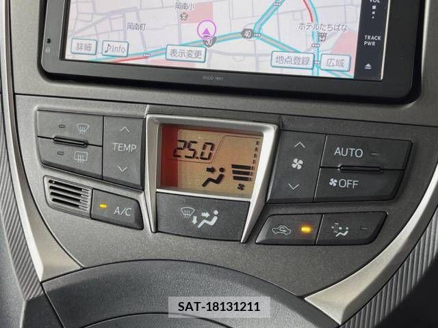 Toyota RACTIS 2011-10 382615-7