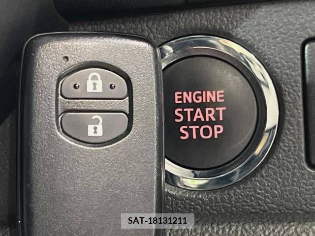 Toyota RACTIS 2011-10 382615-6