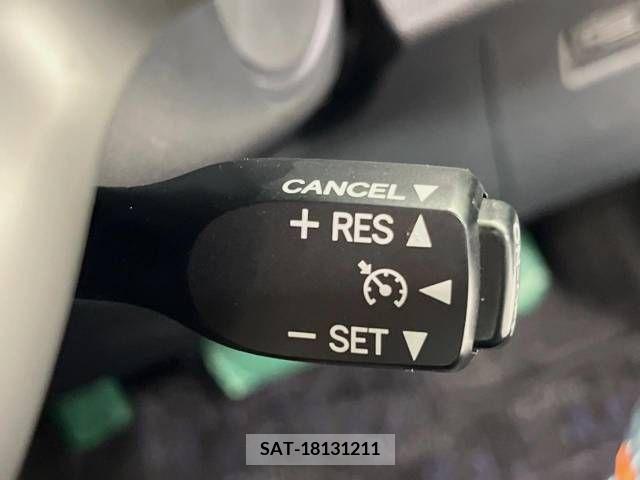 Toyota RACTIS 2011-10 382615-5