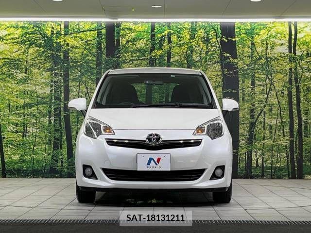Toyota RACTIS 2011-10 382615-14