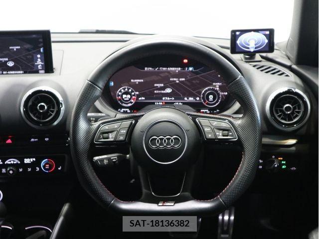 Audi S3 2017-08 248655-10