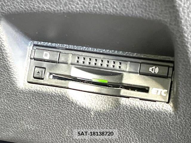 Toyota PRIUS 2016-01 221433-7