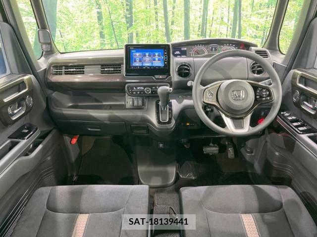 Honda N BOX CUSTOM 2019-11 279398-1