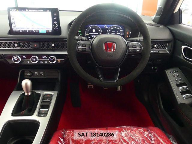 Honda CIVIC 2024-03 357929-10