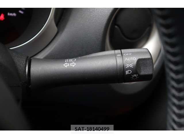 Nissan JUKE 2010-06 237007-9