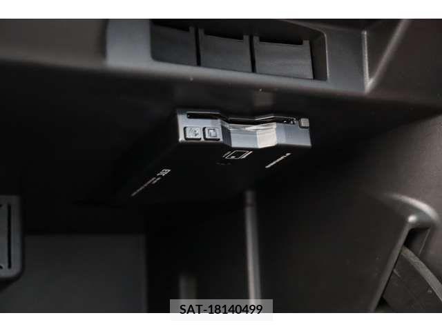 Nissan JUKE 2010-06 237007-14