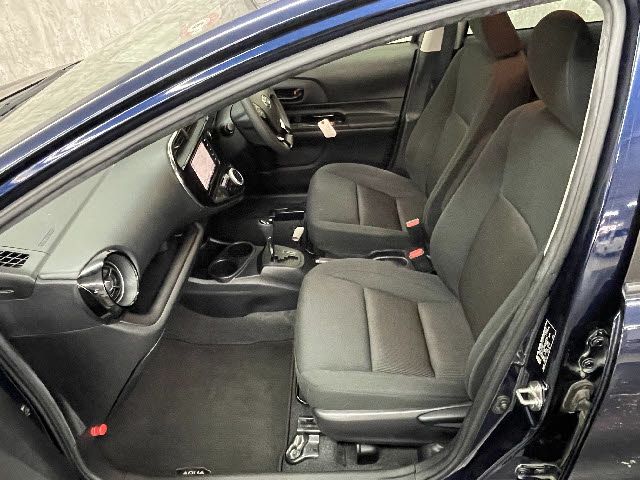 Toyota AQUA 2019-03 195320-12