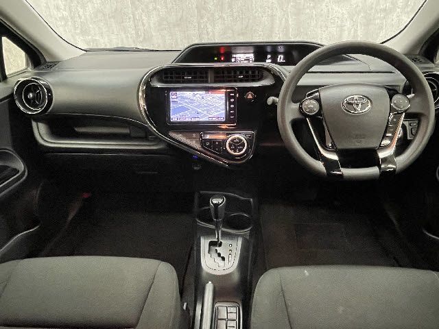 Toyota AQUA 2019-03 195320-1