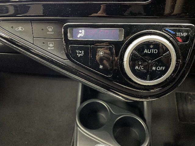 Toyota AQUA 2019-03 195320-19