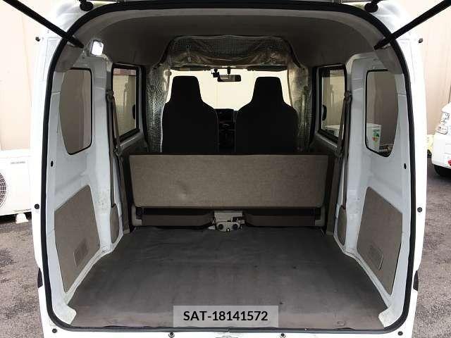 Nissan CLIPPER 2021-10 302200-5