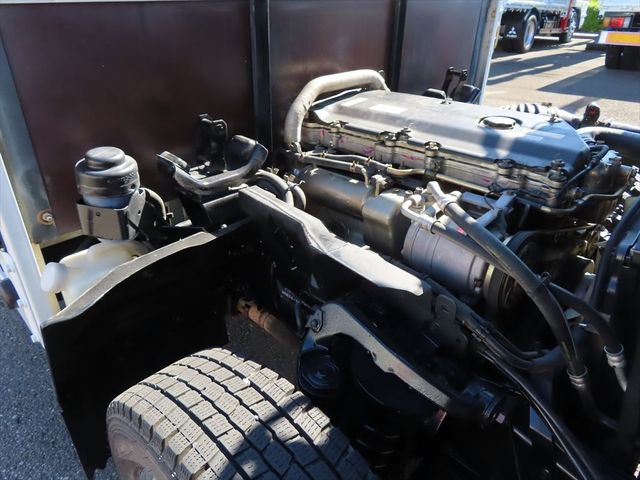 Isuzu ELF TRUCK 2006-01 20844-27