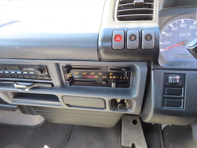 Isuzu ELF TRUCK 2006-01 20844-8