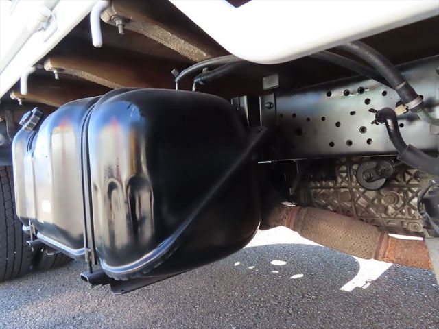Isuzu ELF TRUCK 2006-01 20844-25