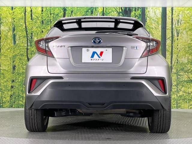 Toyota C-HR 2017-09 185761-15