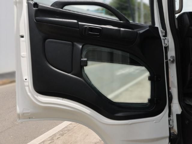 Hino RANGER 2014-03 20306-15