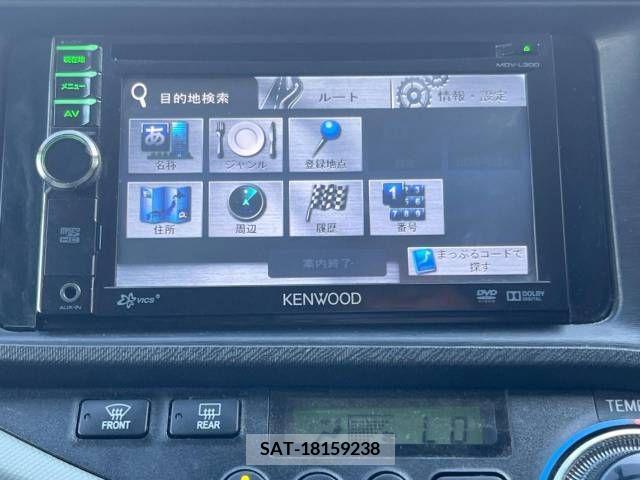 Toyota AQUA 2013-11 389338-2