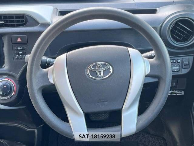 Toyota AQUA 2013-11 389338-11