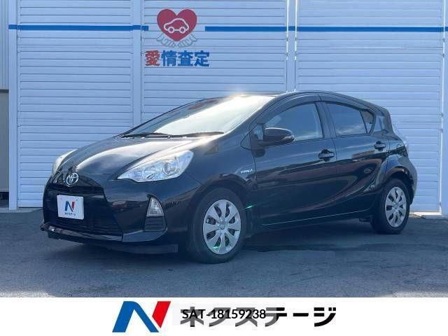Toyota AQUA 2013-11 389338-0