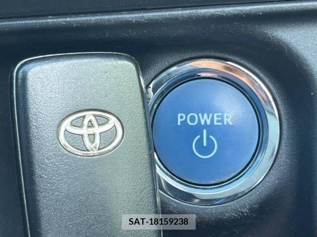 Toyota AQUA 2013-11 389338-5