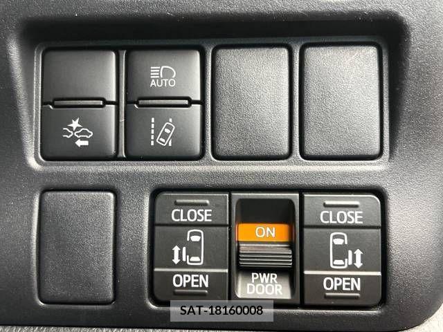 Toyota VOXY 2017-12 321552-5