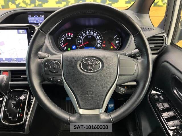 Toyota VOXY 2017-12 321552-12