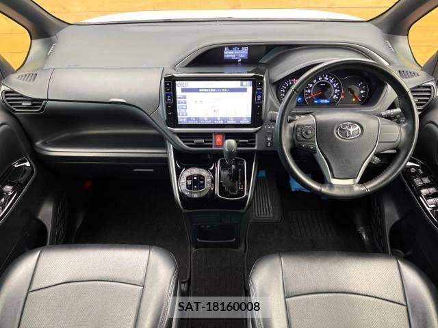Toyota VOXY 2017-12 321552-1
