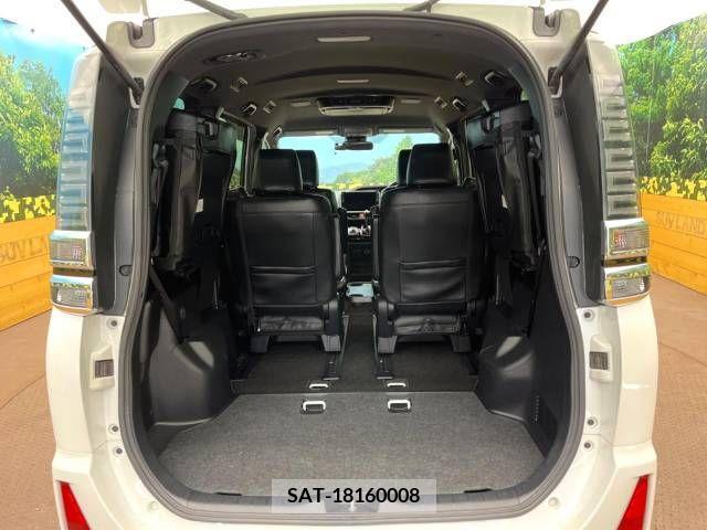 Toyota VOXY 2017-12 321552-11