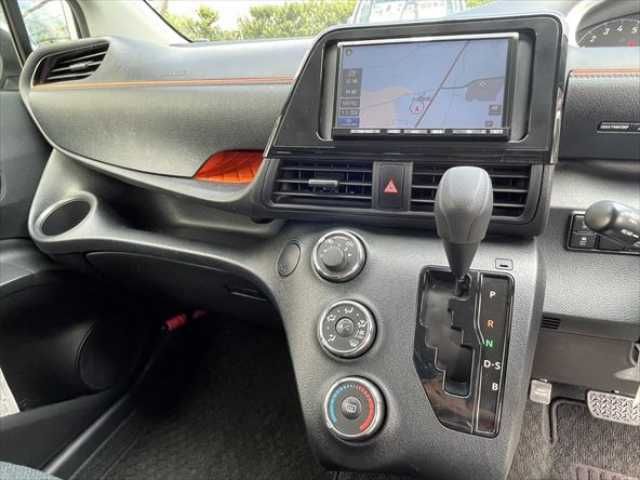 Toyota SIENTA 2017-09 9585-15