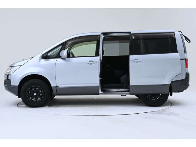 Mitsubishi DELICA D5 2013-12 178-3