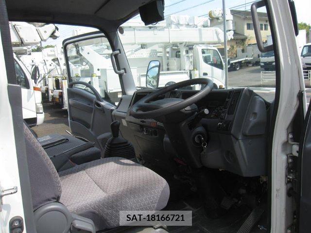 Isuzu ELF TRUCK 2018-06 353833-8