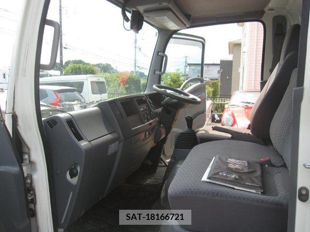 Isuzu ELF TRUCK 2018-06 353833-9