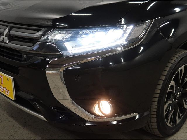 Mitsubishi OUTLANDER PHEV 2016-01 16920-18