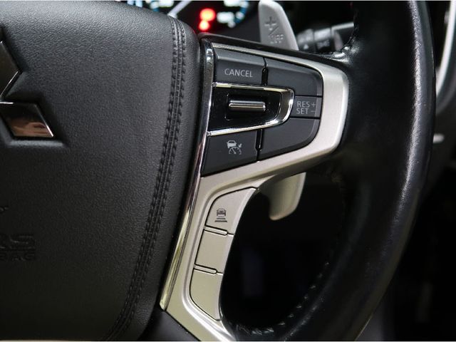 Mitsubishi OUTLANDER PHEV 2016-01 16920-9