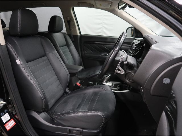 Mitsubishi OUTLANDER PHEV 2016-01 16920-3