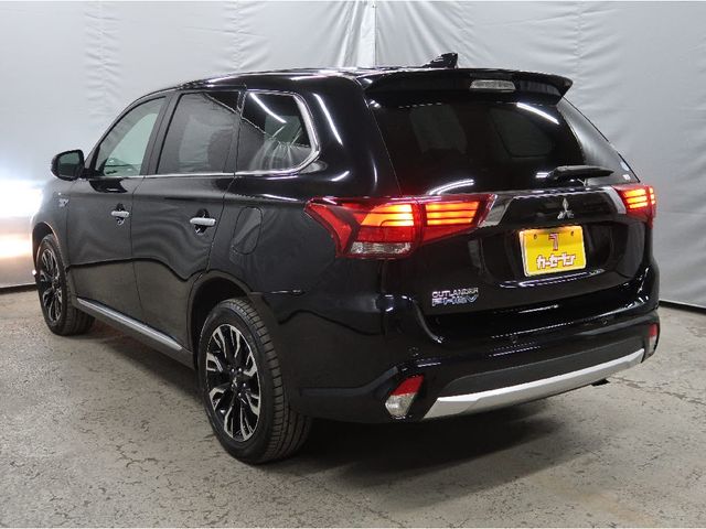 Mitsubishi OUTLANDER PHEV 2016-01 16920-20