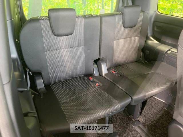Toyota VOXY 2019-04 289249-10