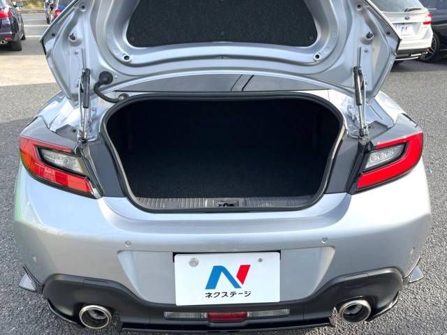 Subaru BRZ 2021-10 182930-13