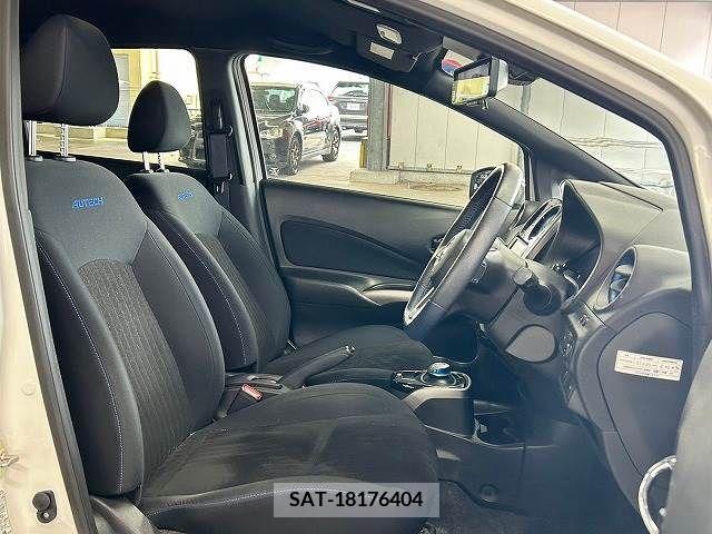 Nissan NOTE 2019-04 217882-3