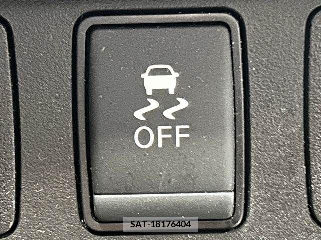 Nissan NOTE 2019-04 217882-8