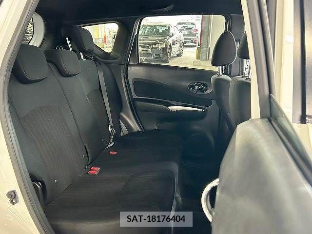 Nissan NOTE 2019-04 217882-4