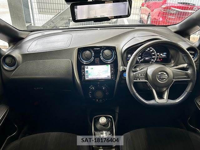 Nissan NOTE 2019-04 217882-1