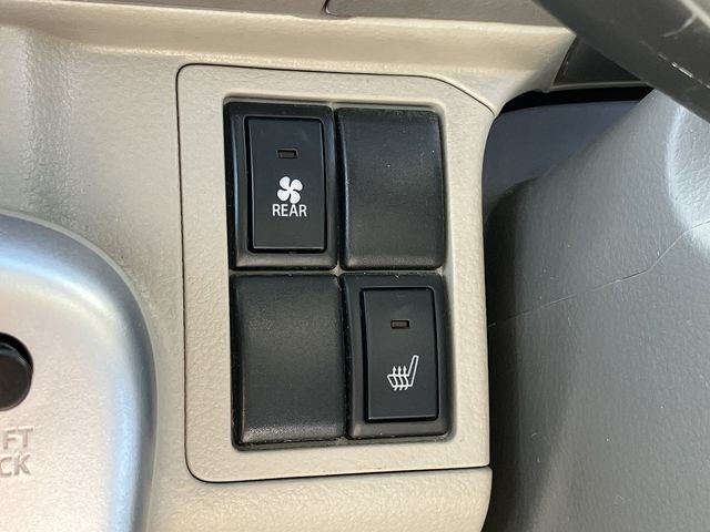 Nissan CLIPPER RIO 2018-09 15487-23